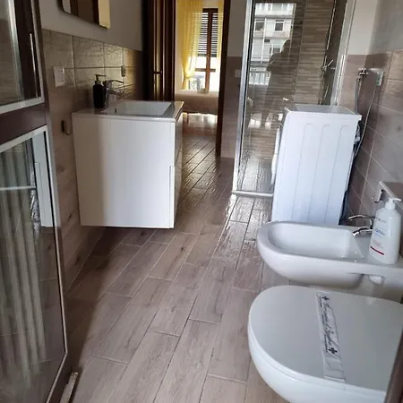 Mary House Apartment Sondrio